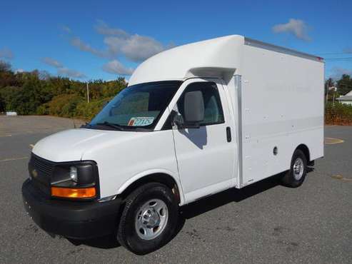 13 Chevrolet Express 3500 Single Rear Wheel 10ft Box Cube Service Van for sale in West Boylston, MA