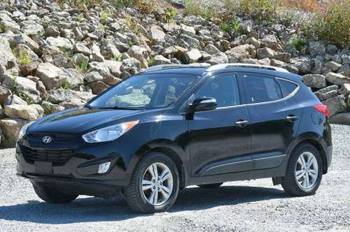 2013 *Hyundai* *Tucson* *GLS* - cars & trucks - by dealer - vehicle... for sale in Naugatuck, CT
