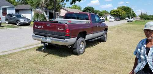 2001 dodge ram 2500 24valve cummins 4x4 for sale in Corpus Christi, TX