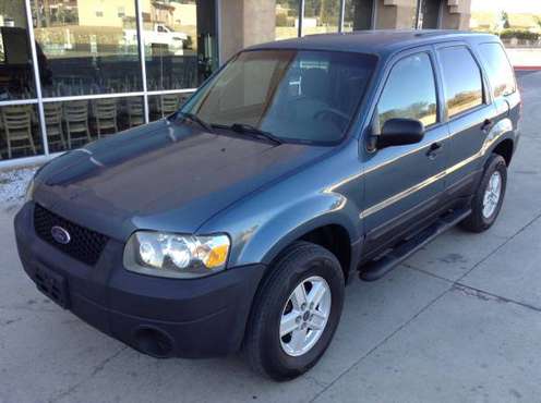 _____🔵___2OO5 ___FORD ESCAPE XLT____🔵__ - cars & trucks - by owner -... for sale in El Paso, TX