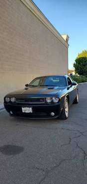 2012 Dodge Challenger R/T V8 5.7L - cars & trucks - by owner -... for sale in Downey, CA