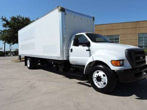 2012 Ford Super Duty F750 26 FOOT BOX TRUCK W/CUMMINS with Message... for sale in Grand Prairie, TX
