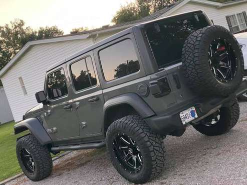 2019 JEEP WRANGLER - cars & trucks - by owner - vehicle automotive... for sale in Louisville, KY