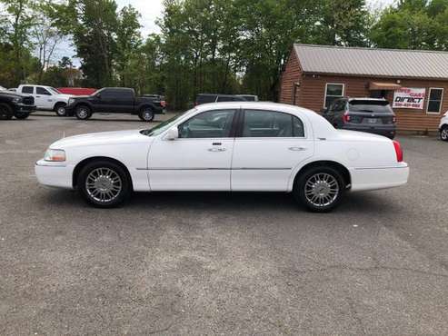 Lincoln Town Car Signature Limited 4dr Sedan 45 A Week Payments for sale in Greenville, SC