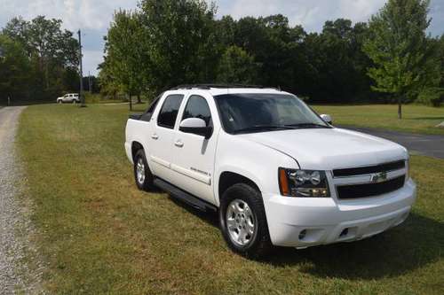 2007 chev avalanche for sale in Linden, MI