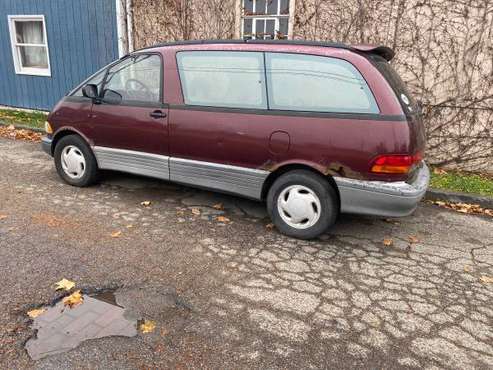 1992 Toyota Previa - cars & trucks - by owner - vehicle automotive... for sale in Columbus, OH