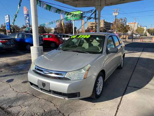 2009 Ford Focus SE 152k miles - cars & trucks - by dealer - vehicle... for sale in Albuquerque, NM