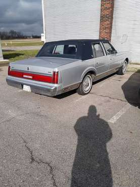 1986 Lincoln Town Car - cars & trucks - by owner - vehicle... for sale in Galion, OH