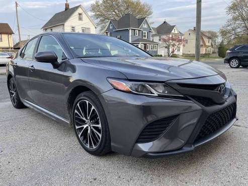 2020 Toyota Camry SE Gry/blk Just 20k Miles Clean Title Paid Off for sale in Baldwin, NY