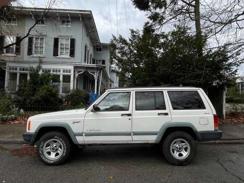 1998 Jeep Cherokee Sport 4WD - cars & trucks - by owner - vehicle... for sale in Philadelphia, PA