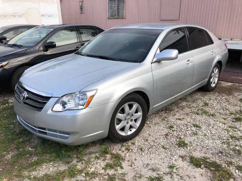 Toyota Avalon - cars & trucks - by owner - vehicle automotive sale for sale in Kissimmee, FL