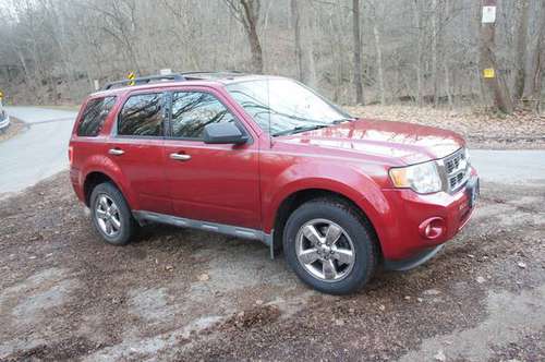 2009 Ford Escape XLT AWD ALL NEW TIRES! - cars & trucks - by dealer... for sale in Masontown, WV