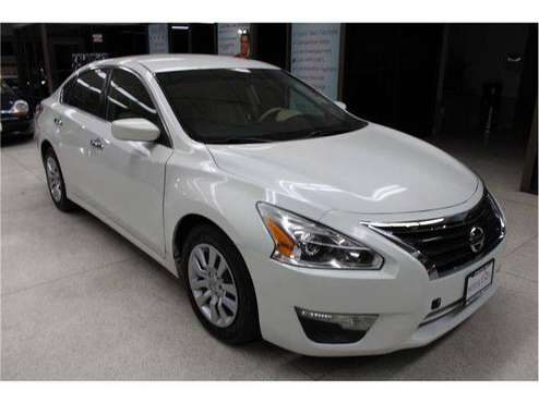 2013 Nissan Altima 2.5 Sedan 4D WE CAN BEAT ANY RATE IN TOWN! for sale in Sacramento , CA