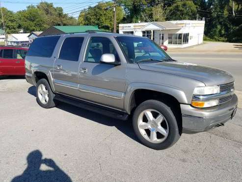 2002 Chevy Suburban 4x4 - cars & trucks - by owner - vehicle... for sale in Clarksville, TN