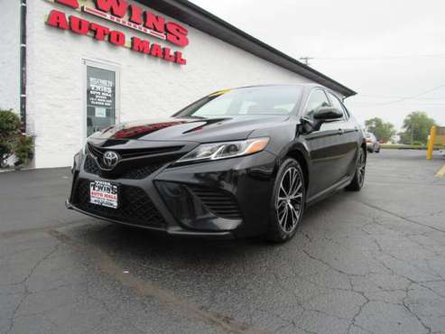 2018 Toyota Camry SE - cars & trucks - by dealer - vehicle... for sale in Rockford, IL