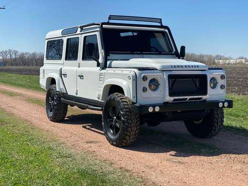 1985 Land Rover Defender 110 Automatic - cars & trucks - by owner -... for sale in Fredonia, KS