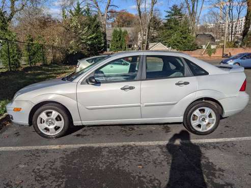 2007 Ford Focus - cars & trucks - by owner - vehicle automotive sale for sale in Falls Church, District Of Columbia