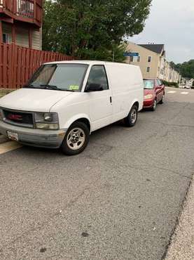 2005 GMC Safari Cargo Van - cars & trucks - by owner - vehicle... for sale in Lorton, District Of Columbia