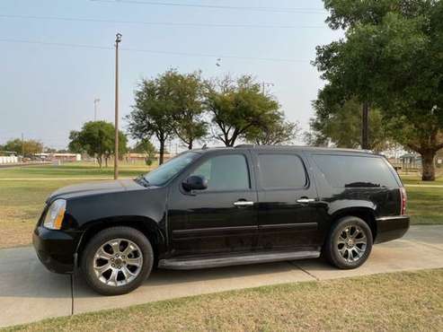 >>> $1,500 DOWN *** 2012 GMC YUKON XL DENALI AWD *** EASY FINANCING... for sale in Lubbock, TX
