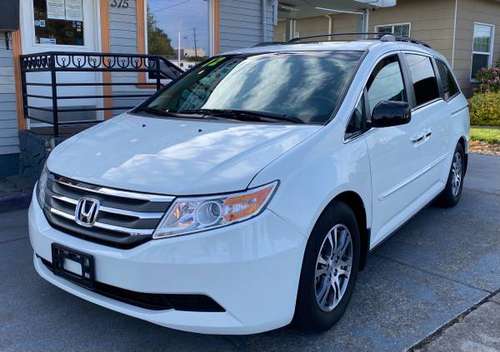 2012 HONDA ODYSSEY EX-L LOW MILES! - - by dealer for sale in Hillsboro, OR