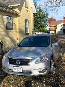 Clean 2013 Altima - cars & trucks - by owner - vehicle automotive sale for sale in Albany, OR