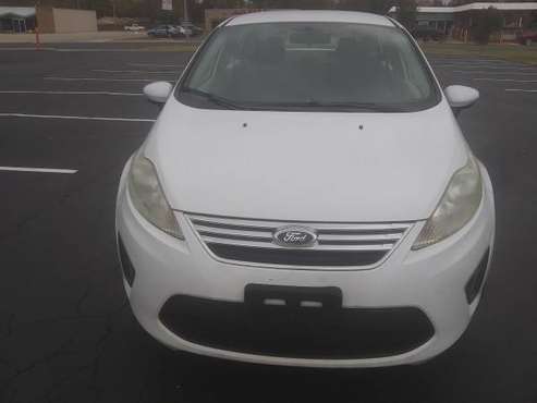 2013 Ford Fiesta SE with only 84,000 miles. - cars & trucks - by... for sale in Abilene, TX