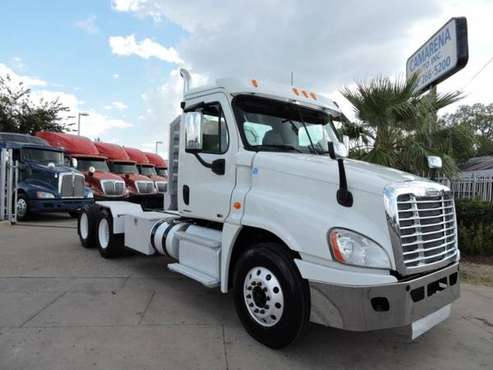 2012 FREIGHTLINER DAYCAB DD13 with for sale in Grand Prairie, TX