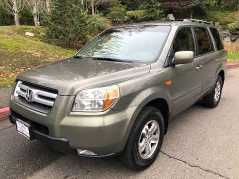 2007 Honda Pilot EX-L 4WD --Leather, Sunroof, Third row, Clean... for sale in Kirkland, WA