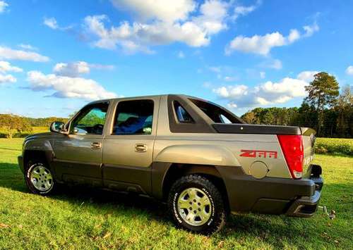 2003 Chevy Avalanche Truck Reduced for sale in Kenly, NC