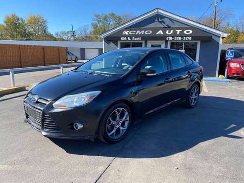 2013 Ford Focus SE Leather - cars & trucks - by dealer - vehicle... for sale in Kansas City, MO