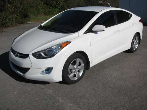 2013 HYUNDAI ELANTRA GLS....4CYL AUTO.....SHARP!!!!!! - cars &... for sale in Knoxville, TN