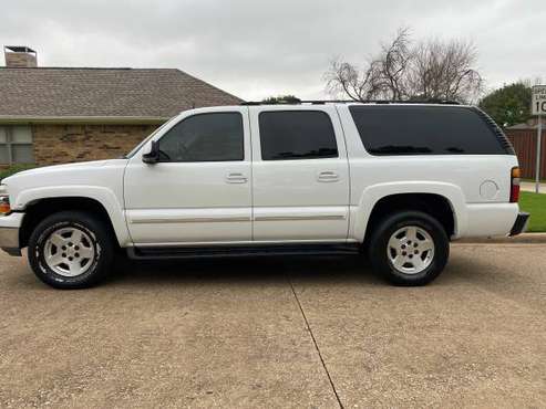 2005 Chevrolet suburban LT four-door automatic one owner Cold A/C for sale in Allen, TX