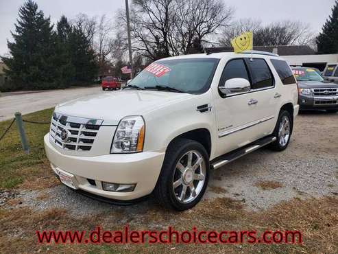 2007 Cadillac Escalade AWD Very Nice & Clean - cars & trucks - by... for sale in Highland, IL