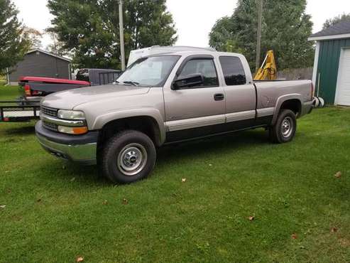 2000 Chevy 2500 4x4 for sale in Morrice, MI