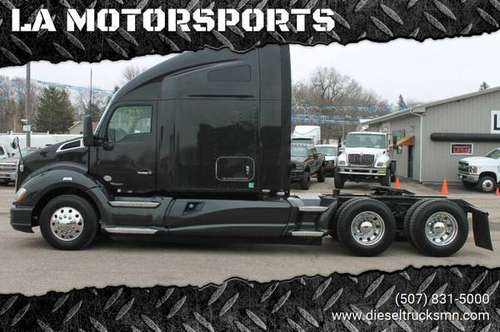 2015 KENWORTH T680 DOUBLE BUNK NEW TIRES AUTOMATIC NAV 455 HP PACCAR... for sale in WINDOM, IA
