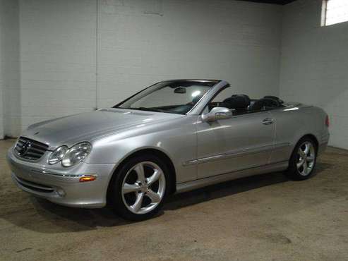 2005 MERCEDES-BENZ CLK 320 - FINANCING AVAILABLE-Indoor Showroom! for sale in PARMA, OH