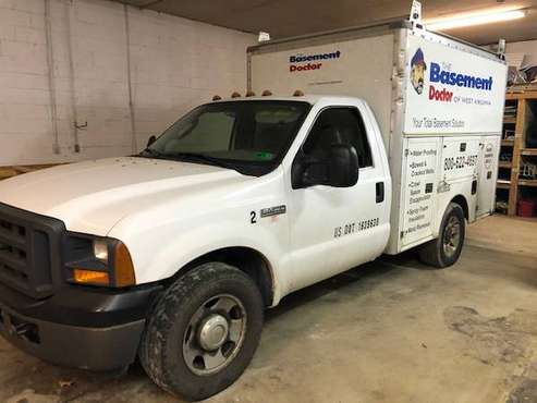 2005 Ford Heavy Duty Utility Truck for sale in Parkersburg , WV