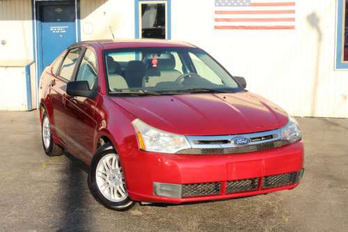 2011 FORD FOCUS * SUPER CLEAN * AUX INPUT * WARRANTY *** for sale in Highland, IL