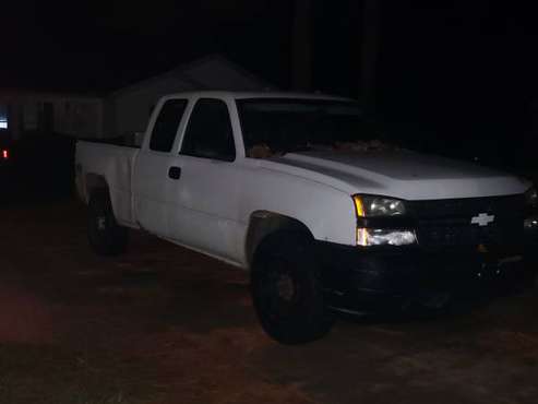 2007 Chevy Silverado 1500 4x4 - cars & trucks - by owner - vehicle... for sale in Creedmoor, NC