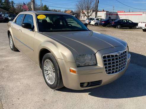 2009 CHRYSLER 300 - cars & trucks - by dealer - vehicle automotive... for sale in Indianapolis, IN