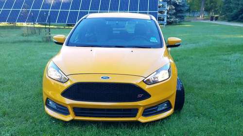 2016 Ford Focus ST - cars & trucks - by owner - vehicle automotive... for sale in Grand Ledge, MI