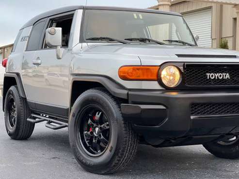 2007 Toyota FJ Cruiser 2wd 92k miles! - cars & trucks - by owner -... for sale in Orlando, FL