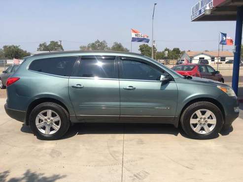 09 Chevrolet Traverse - cars & trucks - by dealer - vehicle... for sale in Amarillo, TX