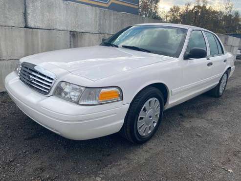 2008 Ford Crown Victoria FBI administrative car 31k miles - cars &... for sale in Feasterville Trevose, PA