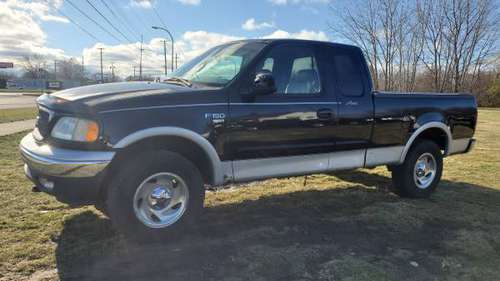 2001 FORD F150 4X4 LARIAT..DRIVES GREAT..priced to sell - cars &... for sale in Clinton Township, MI