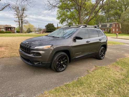 2017 Jeep Cherokee Latitude - - by dealer - vehicle for sale in Muscle Shoals, AL