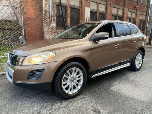 2010 Volvo XC60 T6 - cars & trucks - by owner - vehicle automotive... for sale in Paterson, NJ
