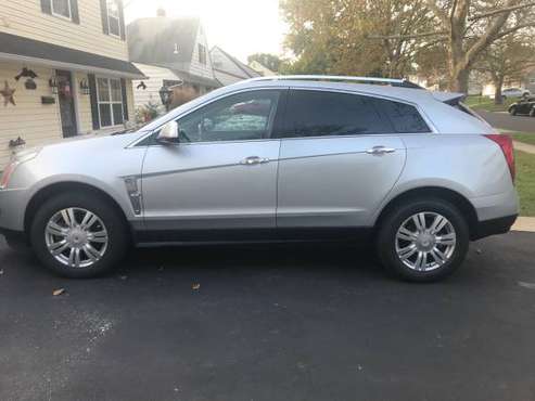 2010 Cadillac SRX for sale in Levittown, PA
