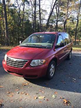 2006 Chrysler Town & Country - cars & trucks - by owner - vehicle... for sale in Sedalia, NC