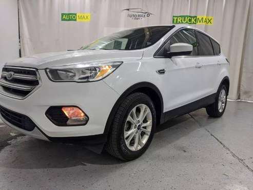 2017 Ford Escape SE FWD - - by dealer - vehicle for sale in Arlington, TX